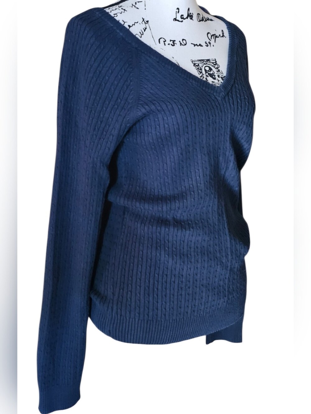 Old Navy Women's Deep Blue V‑Neck Cable Knit Sweater - Picture 2 of 5